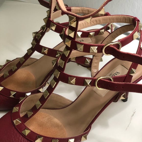 Valentino Pump - Picture 2 of 7